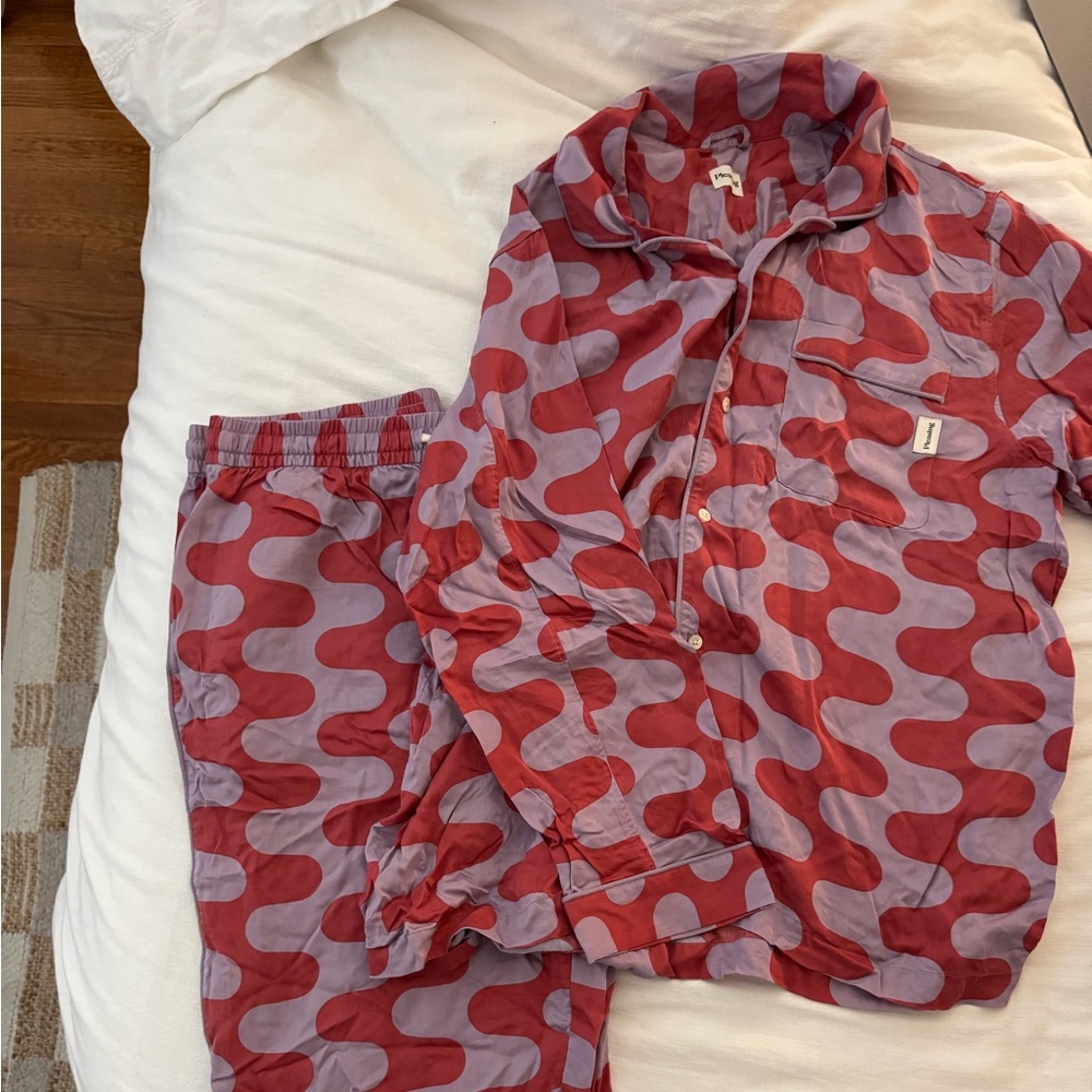 Pleasing Pajama Set! Harry Styles Brand